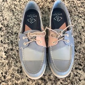 Sperry topsiders so cute!!